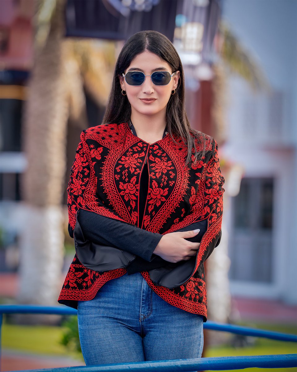shantha_nuwan's tweet photo. #fitnesszonelebanon #foodlebanon #influencer #makeup #cosmetics #hair #hairsalon #makeupproducts #hairmodel #lifestyleinfluencer #beautyface #beautyinfluencer #fashionista #beauty #hairstyle #fashion #hairmodeling #accessories #beautymodel #hairstylist #hairbeauty #beautyproducts https://t.co/4jt6TBiBX3