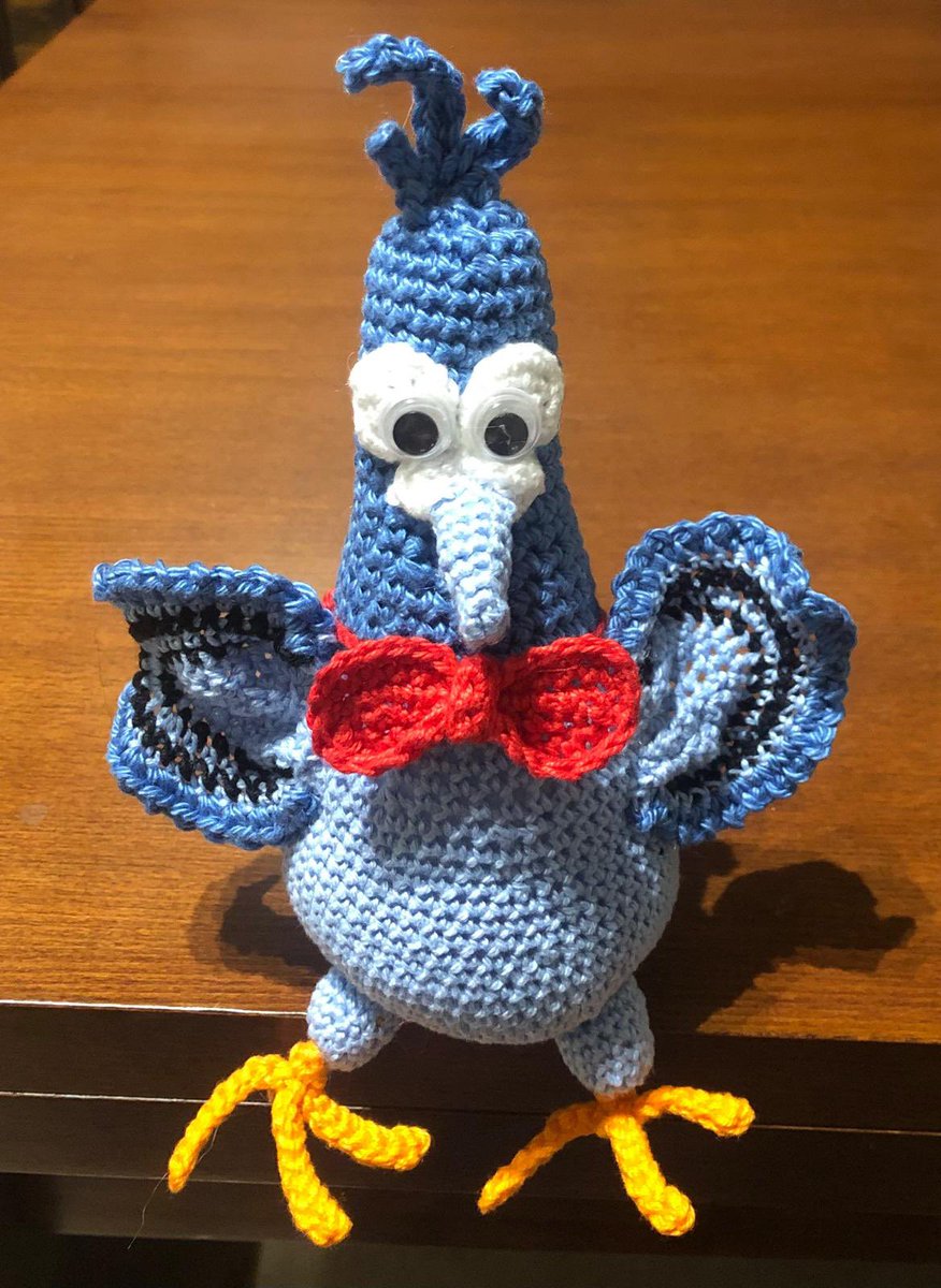 Coo coo #PigeonCommunity 🪶
What do you think of this crocheted pigeon? Do you like it? 🐦