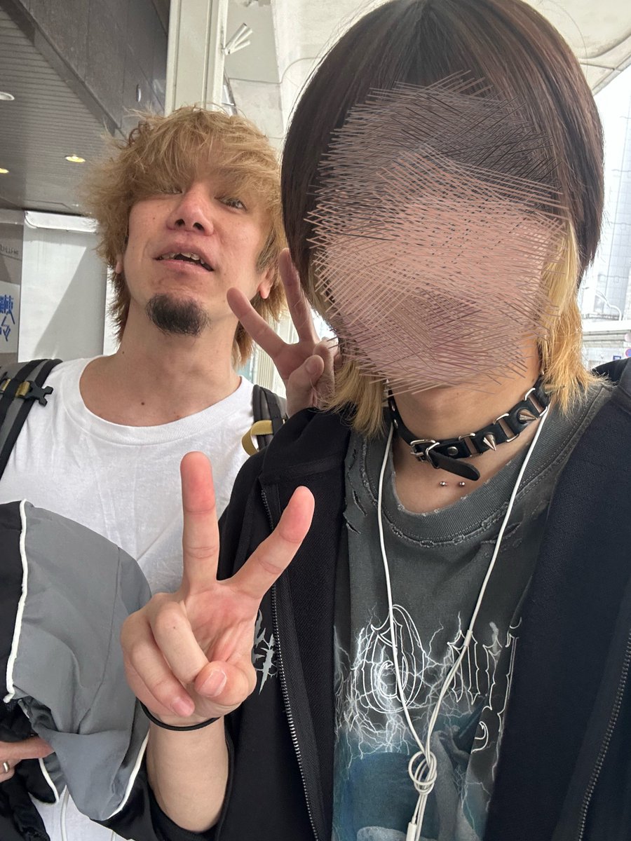 せいが tweet media