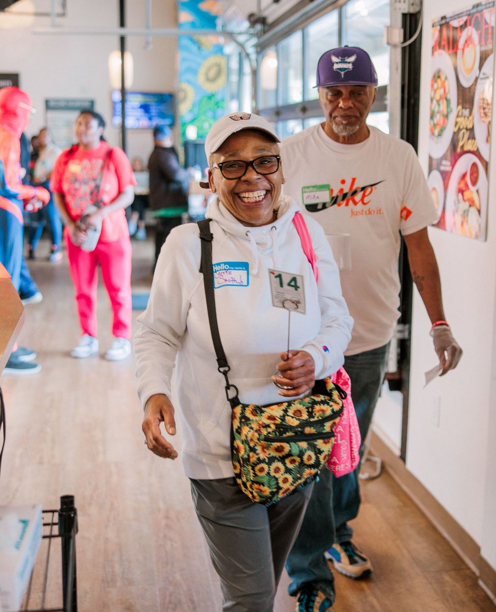 Swipe for some Sunday JOY!!! 😆

Come spend your Easter with us -- we're open until 2!!

And I guess you could say we have a resurrected menu to celebrate 🤭