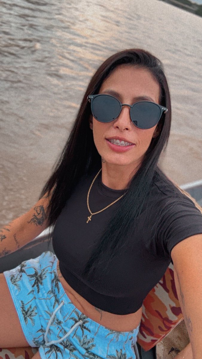 reehmarinho20's tweet photo. Feliz Páscoa a todos!
E hj, além de celebrar essa data tão especial, também celebro mais um ano de vida.
O universo caprichou ao unir meu aniversário com um dia de renovação e esperança. Gratidão por cada aprendizado, cada tombo e cada vitória.Que esse novo ciclo seja leve. https://t.co/fa0fNyujCu