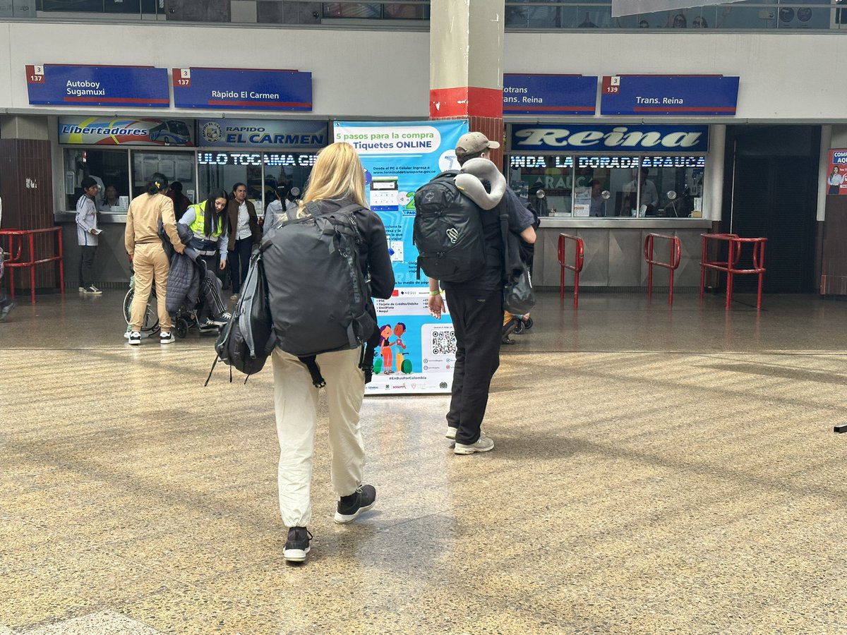 TerminalBogota's tweet photo. #LaTerminalTeInforma| El sábado 19 de abril, se movilizaron 40.800 viajeros en 4.100 despachos desde nuestras terminales Salitre, Norte y Sur.
¡Disfruta de una #SemanaSantaSegura junto a la @TerminalBogota!🚍✅ https://t.co/C4jLQfPjSk