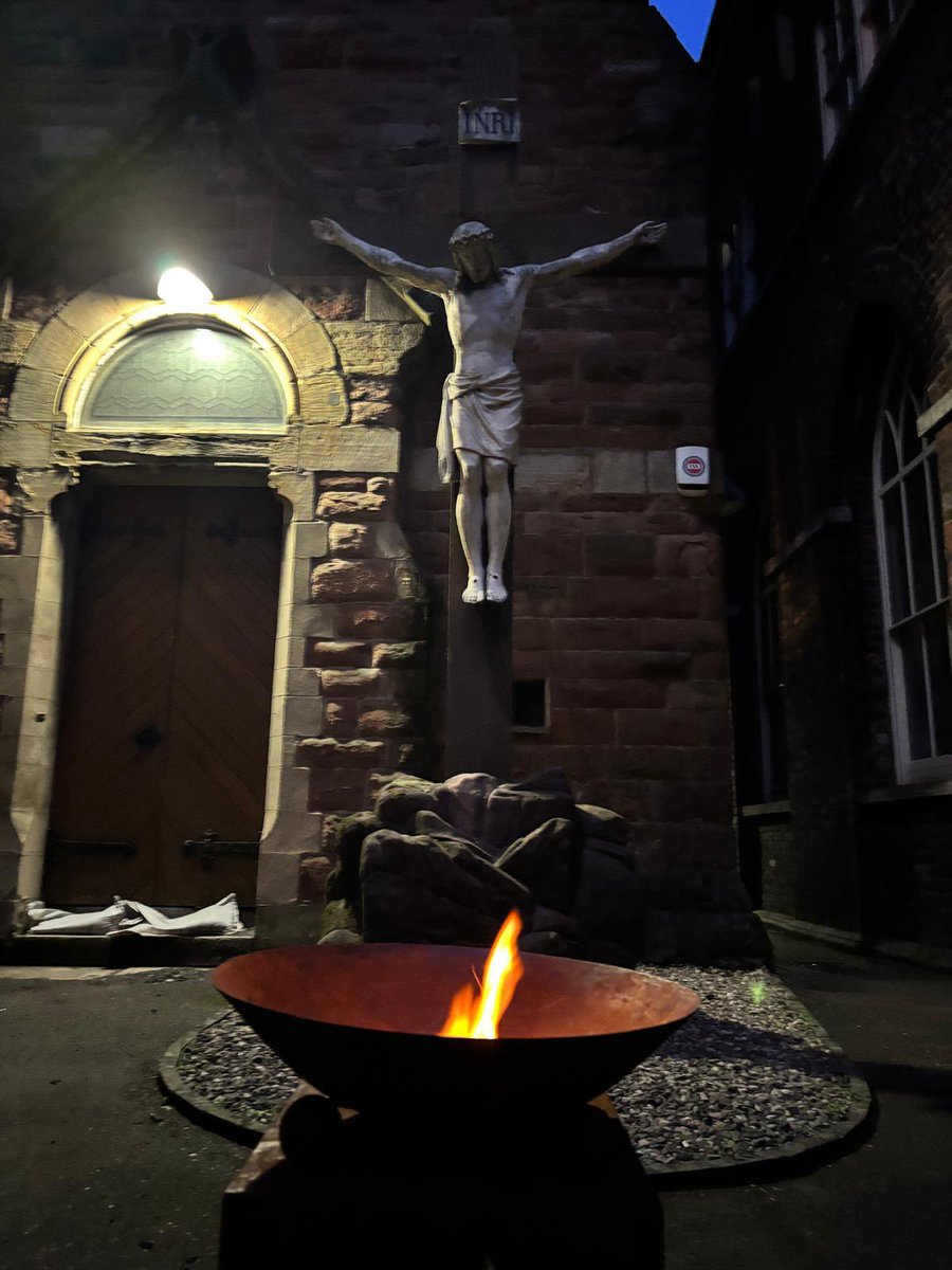 St Patrick's Belfast tweet media