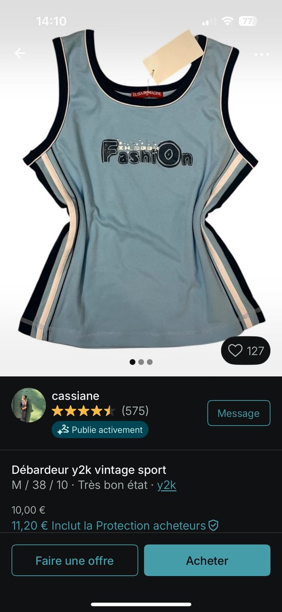 userchloe's tweet photo. faut interdire aux gens qui prennent en photo leurs vetements en froissant la taille comme ça d’utiliser vinted sérieusement c’est insupportable https://t.co/AqRSDYdlHI