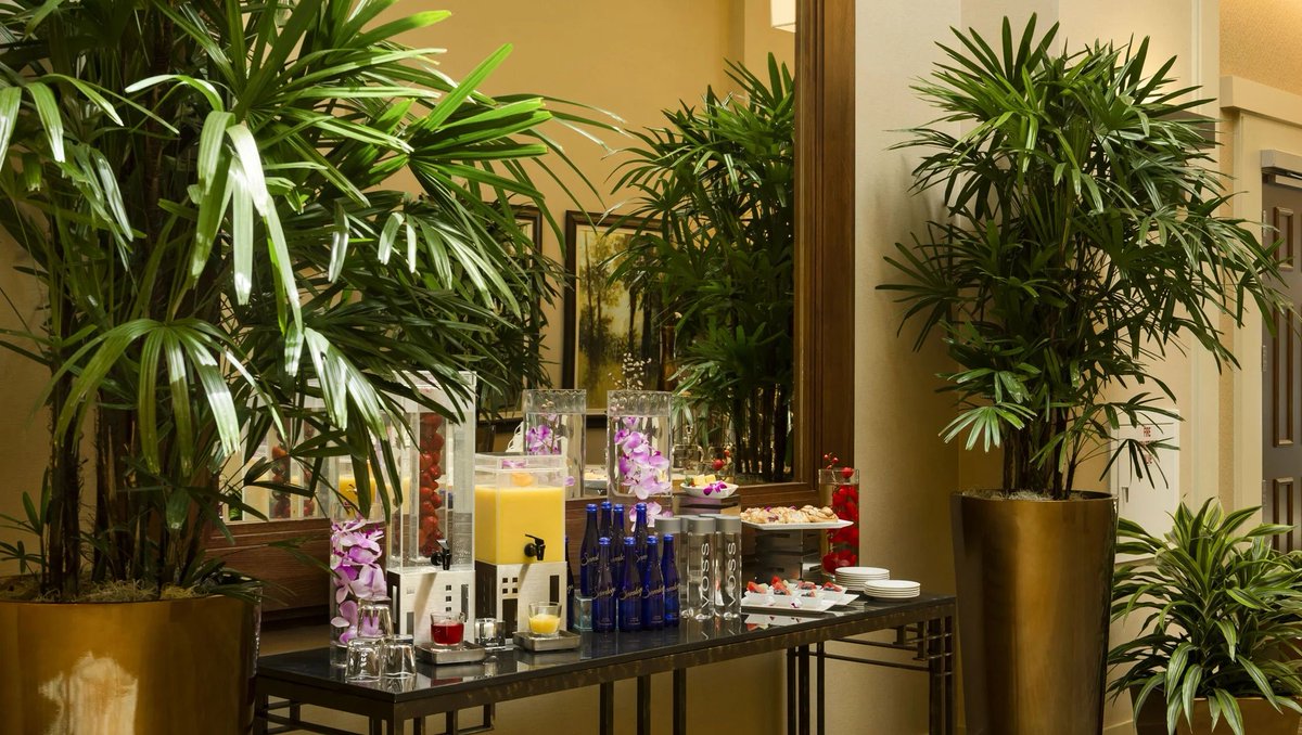 Embassy Suites Lake Buena Vista South tweet media