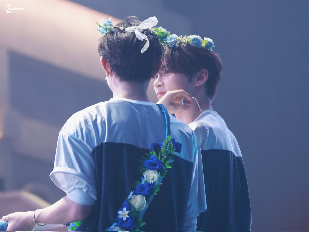 250420 Fancon HQ

항상 바라보는 눈빛이

#장하오 #ZHANGHAO #章昊 #ジャンハオ
#성한빈 #SUNGHANBIN #成韩彬 #ソンハンビン
#ZB1 #ZEROBASEONE  #제로베이스원