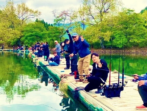 ePo5PiKSGE22190's tweet photo. 4/20(日)

楽しい1日でした🎣

#嵐山フィッシングエリア #neoSTYLE #ネオスタイル #EMT #バチプロ #縦釣り #エリアトラウト #DAIWA #釣り #釣りガール #つりすたぐらむ #🎣 #上州屋 #右京店 #栗東店 #BBQ #来週は美濃さん予定 #Avicii命日 https://t.co/yQelNV2OsW