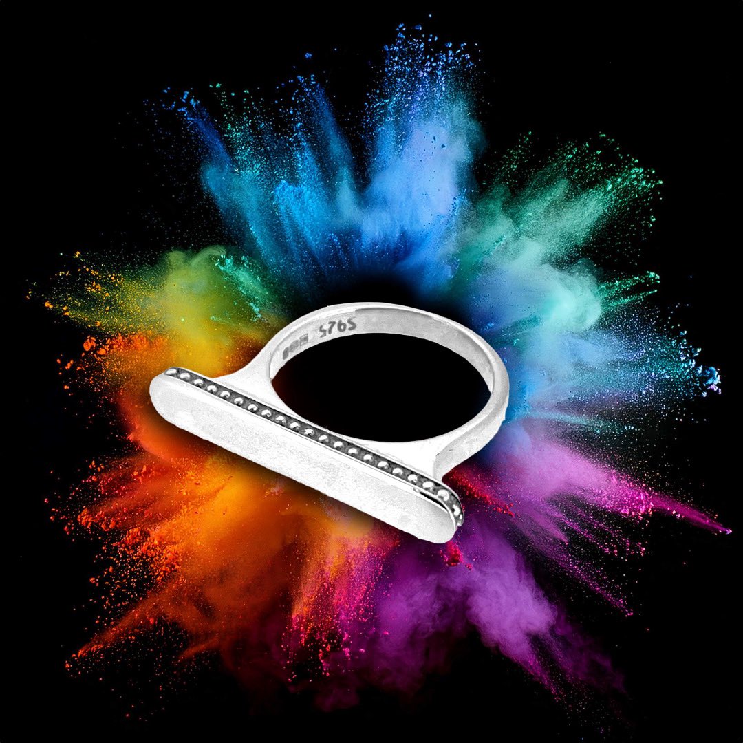 LinksLondonX's tweet photo. New Old Stock from a legacy brand. Discover the Narrative ring. https://t.co/YiLnTpB5hR