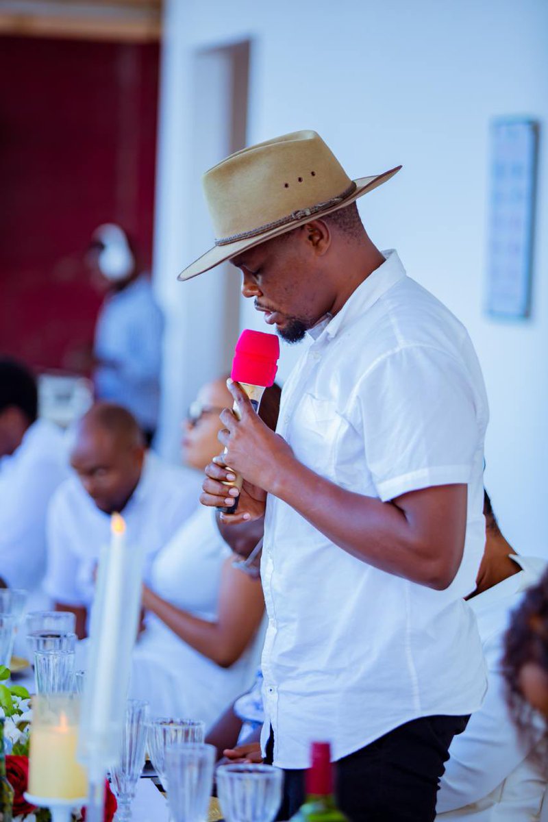 Hapa Duniani:

✅Aliyejiita Mganga  bingwa alikufa, 
✅Mwanasiasa Nguli alikufa, 
✅Mfanyabiashara Mkubwa alikufa.

kipi kipya utafanya wewe ukaishi milele?

Tenda wema Duniani  tunapita.