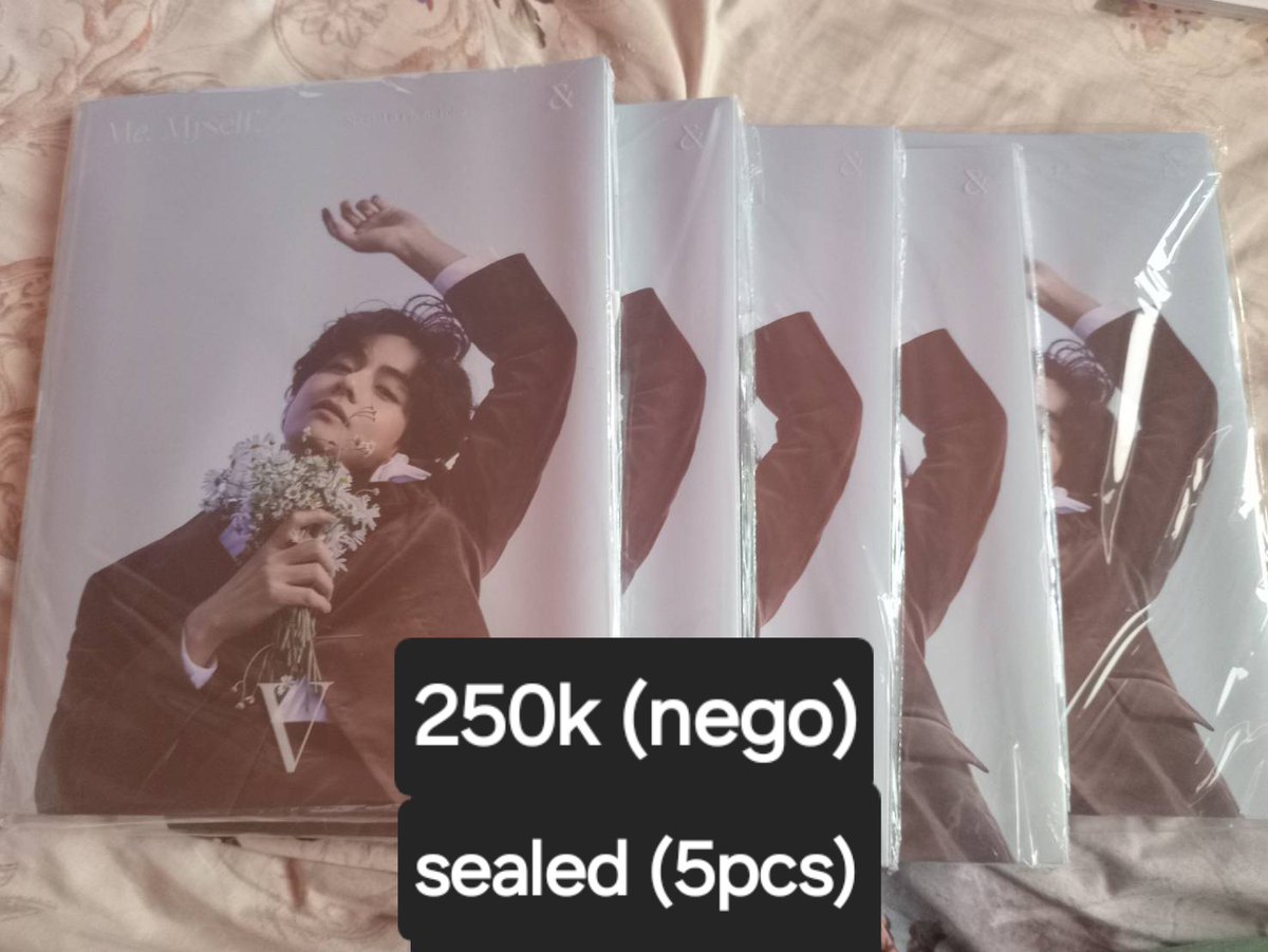 mawarfarida's tweet photo. HELP RT Wts in rush ina CLEAREANCE SALE BTS
●Not for sensitive buyer 
●No hnr/cancel/refund/return ●Exclude pack and admin 
●Boleh nego 
●100% official
Lokasi: Malang https://t.co/pFE8Nl8fJI