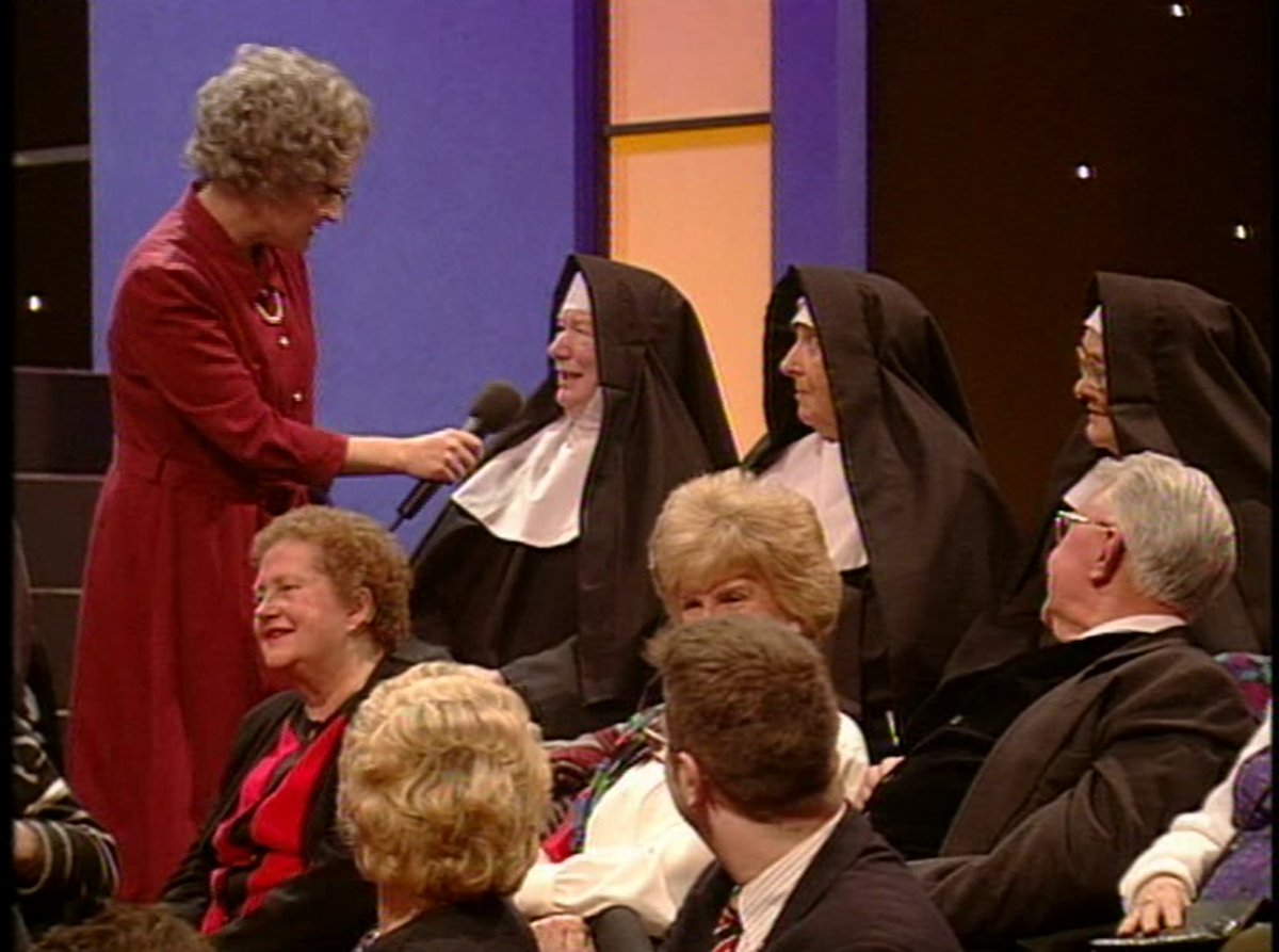 NEW ON PATREON

Digging into the third episode of the Mrs Merton Show w/<a href="/OneFootinthePod/">One Foot in the Grave - Podcast</a> 

Featuring brothel mistress, Cynthia Payne, TV wino, Jilly Goolden, UFO wacko, Arthur Tomlinson + radio wrongun, Dave Lee Travis

Support the show and listen now: 
patreon.com/theroyleramble