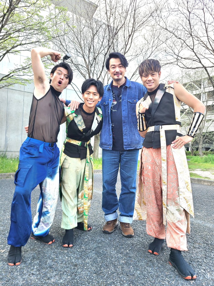 live_attomaaku's tweet photo. 足をお運びいただいた皆々様
ありがとうございました！

楽しもうという心意気
楽しませるという心意気

元気と笑いのエールの交換！

楽しいからこそ
なんだか目頭と心が熱くなる

はいっ！
楽しかったーー
につきました、マル。

#小田井涼平 #東京力車 
TALK＆SHOW栗東さきら4.20 https://t.co/jVEo3UFVdA