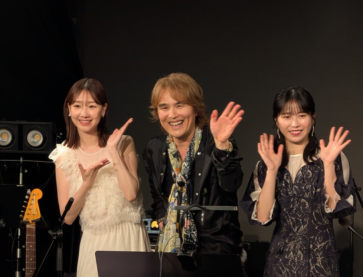 yukinko_dobon2's tweet photo. 🎹🎸🥁🎤
#Lookback85
2025.04.20
#井上ヨシマサ &よすすband
Guest:#横山由依 #柏木由紀
🍀
band演奏カバー曲 &長くて楽しい
トーク有り難うございました👏👏👏
✨😊
🌸久々の由依さんの歌唱は
生バンドで最高〜に良かったです😭
次は何時聴けるだろう🤔
🍀
おたべのスカジャン初めて着ました😎 https://t.co/Ba2uPpwuII