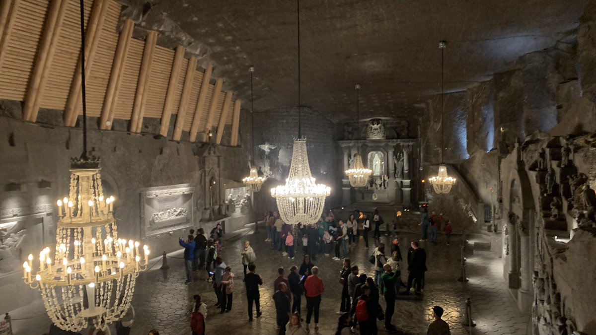 ゾシムス tweet media