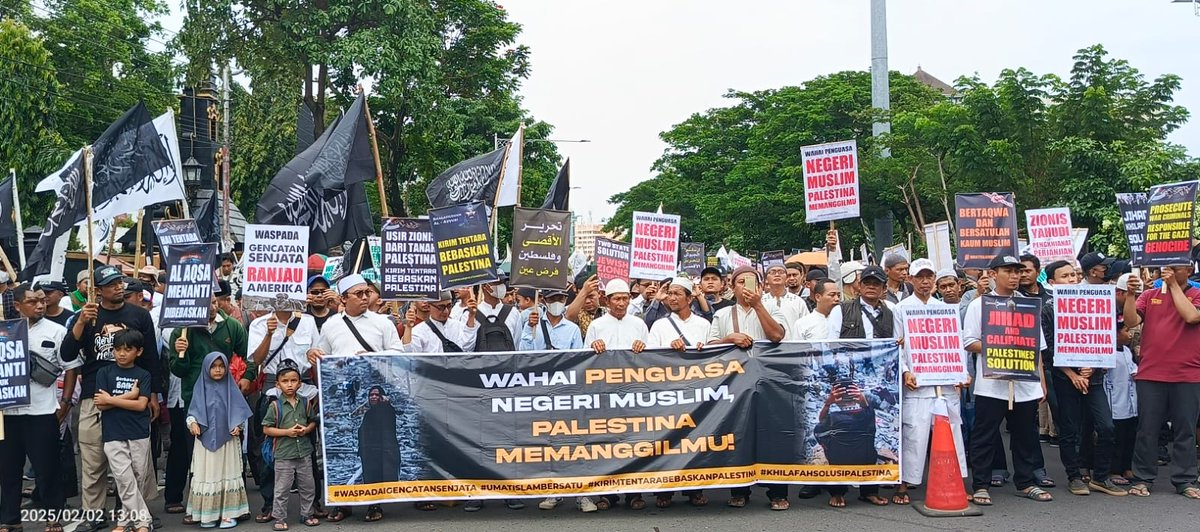 yuddykritinx's tweet photo. Hentikan omong kosong penj4j4h ish ra hell dan 4me12ica laknatullah alaih. Kirimkan pasukan tentara melawan para penj4j4h... 

#HentikanGenosida
#JihadForPalestine
#CallTheArmy https://t.co/IDQysA6PUL