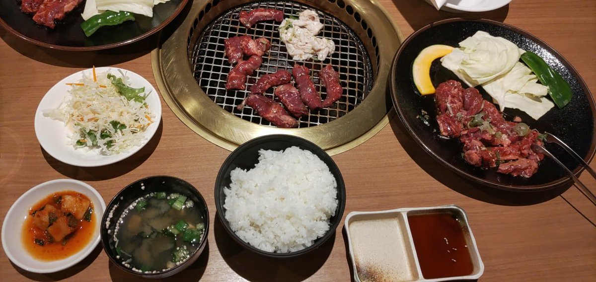 TechprozoneI's tweet image. 昼はなんか残念だったから、
夜はリベンジして向かいに来た！
一心亭🥩🔥
一心亭焼肉定食180ｇ🐮
単品もクッパも冷麺も行くぞー!!