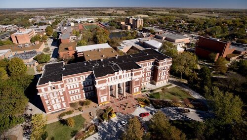 CoachKhalilS's tweet photo. D2 Facility of the Day

Emporia State, proud members of @NCAADII and the @TheMIAA, earns our spotlight for the day! Their impressive facilities showcase a strong investment in student-athletes, showcasing their dedication to academics and athletic development. https://t.co/14GaJAsBT5