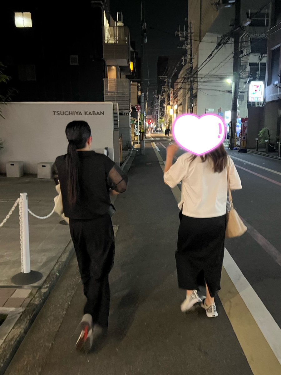 6Gashu's tweet photo. この1週間、鼻・咳・痰が止まらず、話せないわ、頭痛いはボーッとするわで大変やった😇天然ハーブの飴をお湯で溶かしてできる範囲で深く吸い込む。これが半端なくいい🌿
回復したので、友だちとのご飯🍚フォロン展🎨を楽しみ、6/20~6/22の写真展ECHOの作品、提出しました📸 https://t.co/WafIr2qpOi