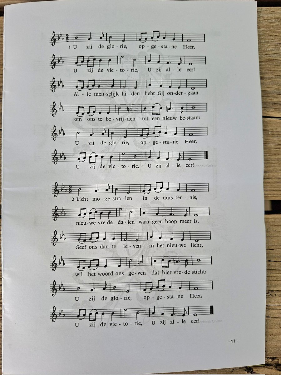 MachielLock's tweet image. Vanmorgen op deze Eerste Paasdag 2025 ben ik voorgegaan in een dienst waarvan ik de liturgie bij dit bericht toevoeg. We hebben in deze dienst paasliederen gezongen. U kunt deze liederen ook zingen. Dat beveel ik u van harte aan, om zo de opstanding van Jezus te bezingen. (3/3)