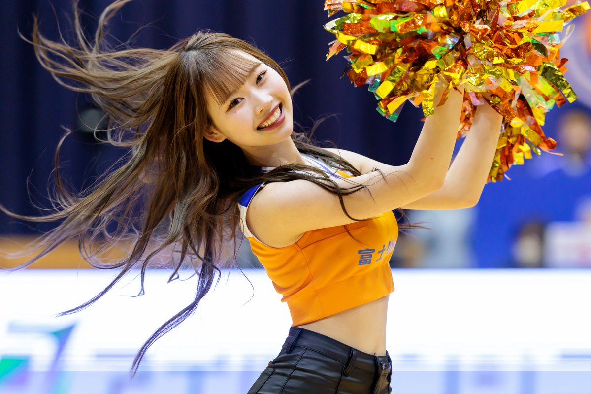 トライフープ岡山専属チアチーム HOOPSTARS