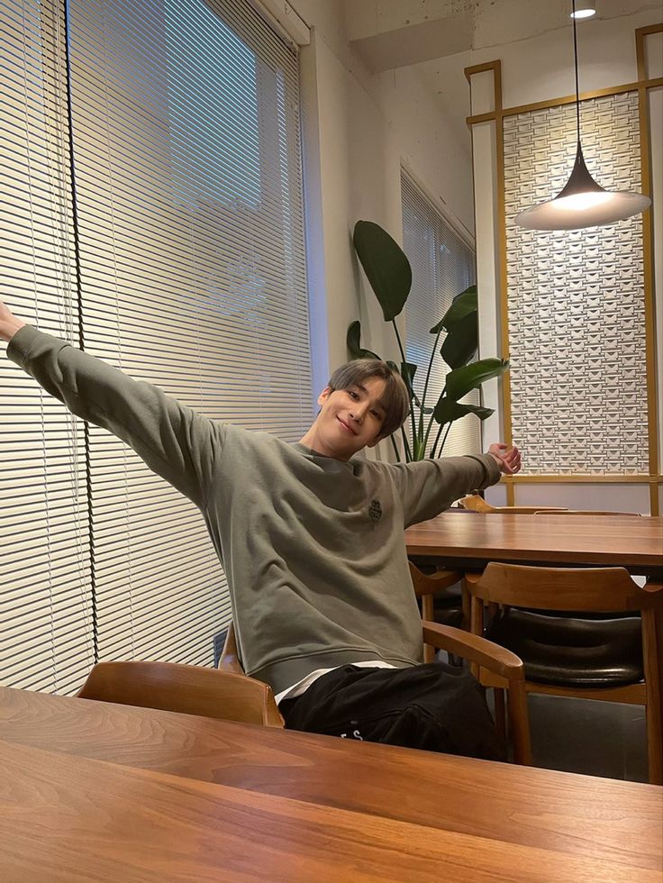 Bbyung찬 tweet media