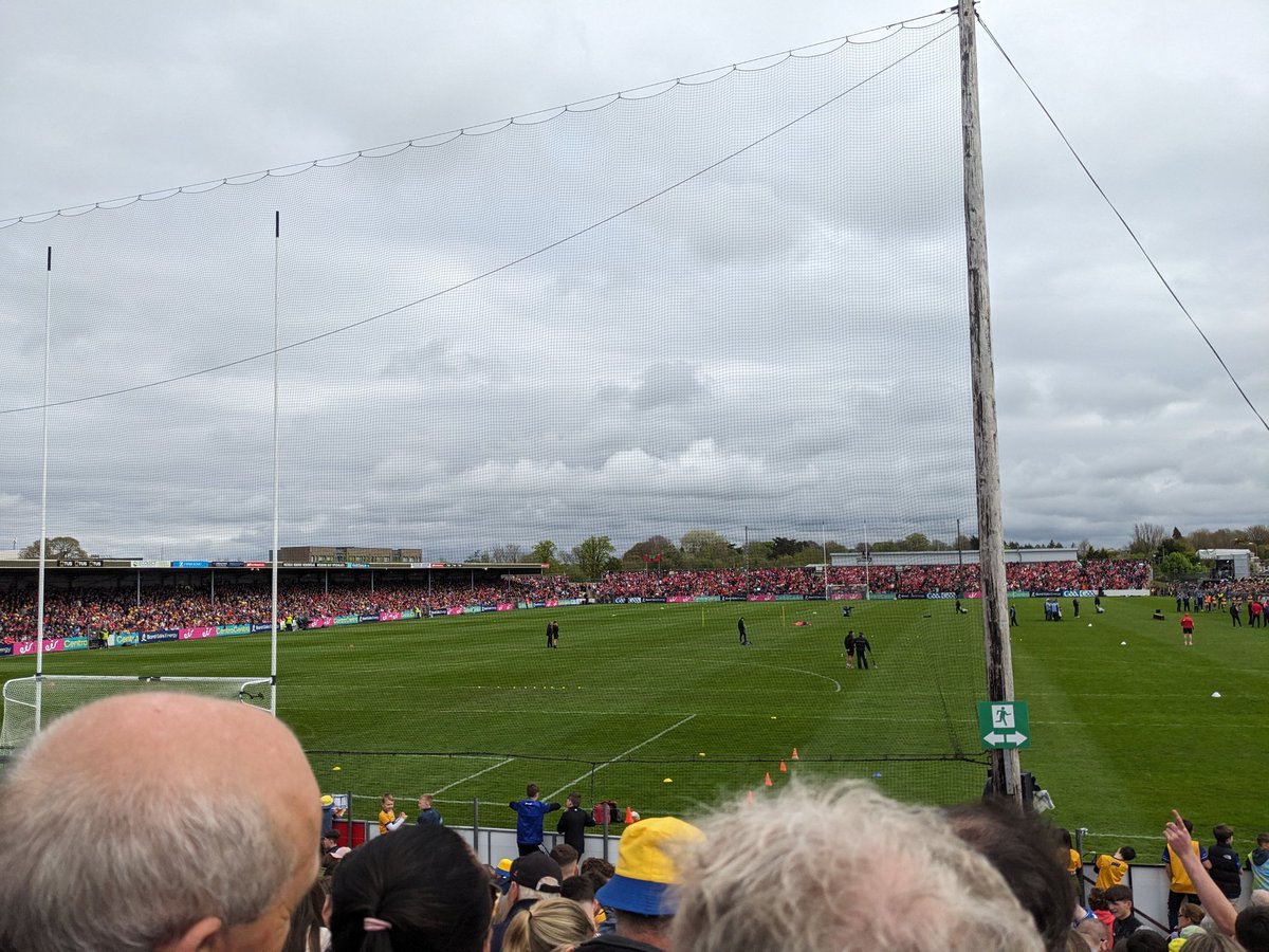 There might be a few ppl here. #CLAvCRK #UpTheBanner