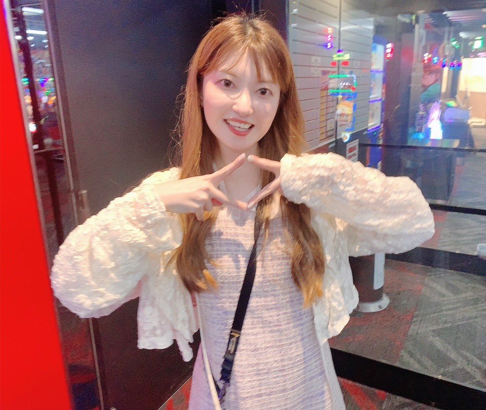 hiroaki0817's tweet photo. オフ会会場向かいのホールに来店中だった初めましての源ぴかるさん✨

お邪魔した時はモンキーで苦戦されてましたが最後はパチンコで捲れたようで😳

旅行も兼ねてお母様と一緒に仙台をしっかり満喫されたのも併せてブラボーでした👏

いつかまたどこかで会えますように☺️

#源ぴかる さん https://t.co/VexGn8W7Ss