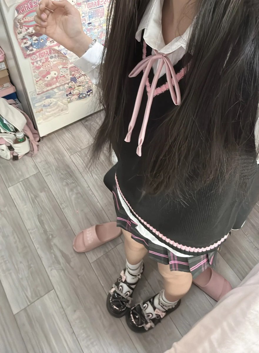 Ting_yany's tweet photo. 好萌 #反差 #女高 https://t.co/JoqQGHxOsX
