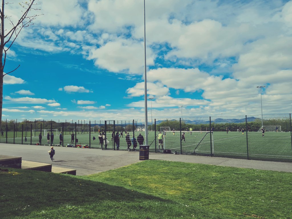 lewis_murray79's tweet photo. ⚽️ @EasthousesAFC 5-2 @GalloAC_Sundays
🏆 @LeafaOfficial Sunday Championship
🌱 Newbattle High School 3G
Crowd: 27

Home side controlled the 90, as Gallo failed to keep out a hat trick from Easthouses No 11. No 8 impressed for Gallo. Home side stay 2nd after Wallyford's 8-0 win. https://t.co/i0JygreR6b