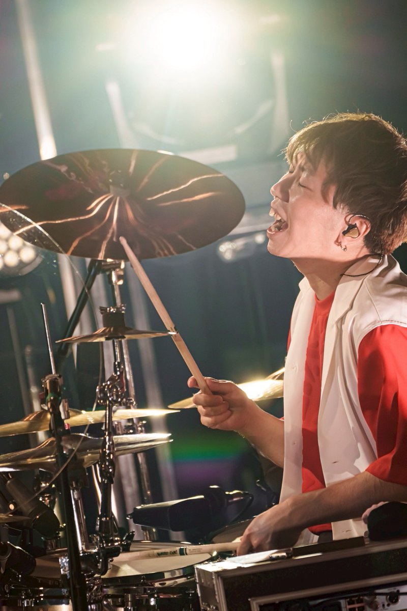 sumika_inc's tweet photo. #sumika 
Live Tour 2025『Vermillion’s』

2025.04.20
富山 オーバード・ホール

今日もあなたのおかげで音を奏でる事が出来ました。
当たり前ではない、この瞬間をしっかりと噛み締めて。
ありがとうございました！

🟥#スミヴァーミ🟥 https://t.co/6afO4jJwyE