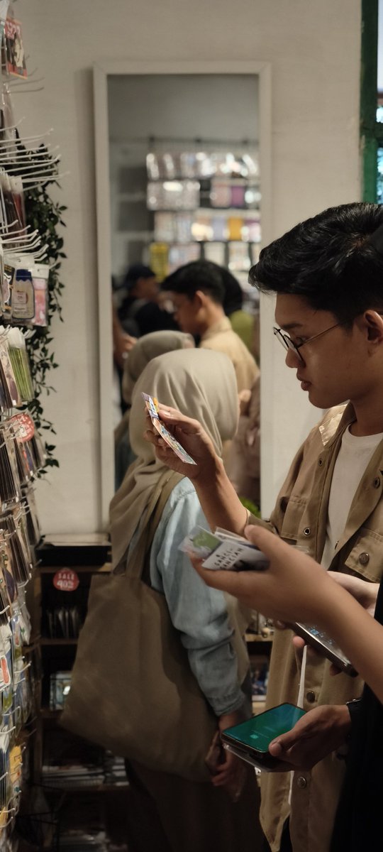 artlinx_store's tweet photo. Jadi sebenernya bulan Mei banyak long weekend atau engga? 🧐 https://t.co/4wgKKxY9EK