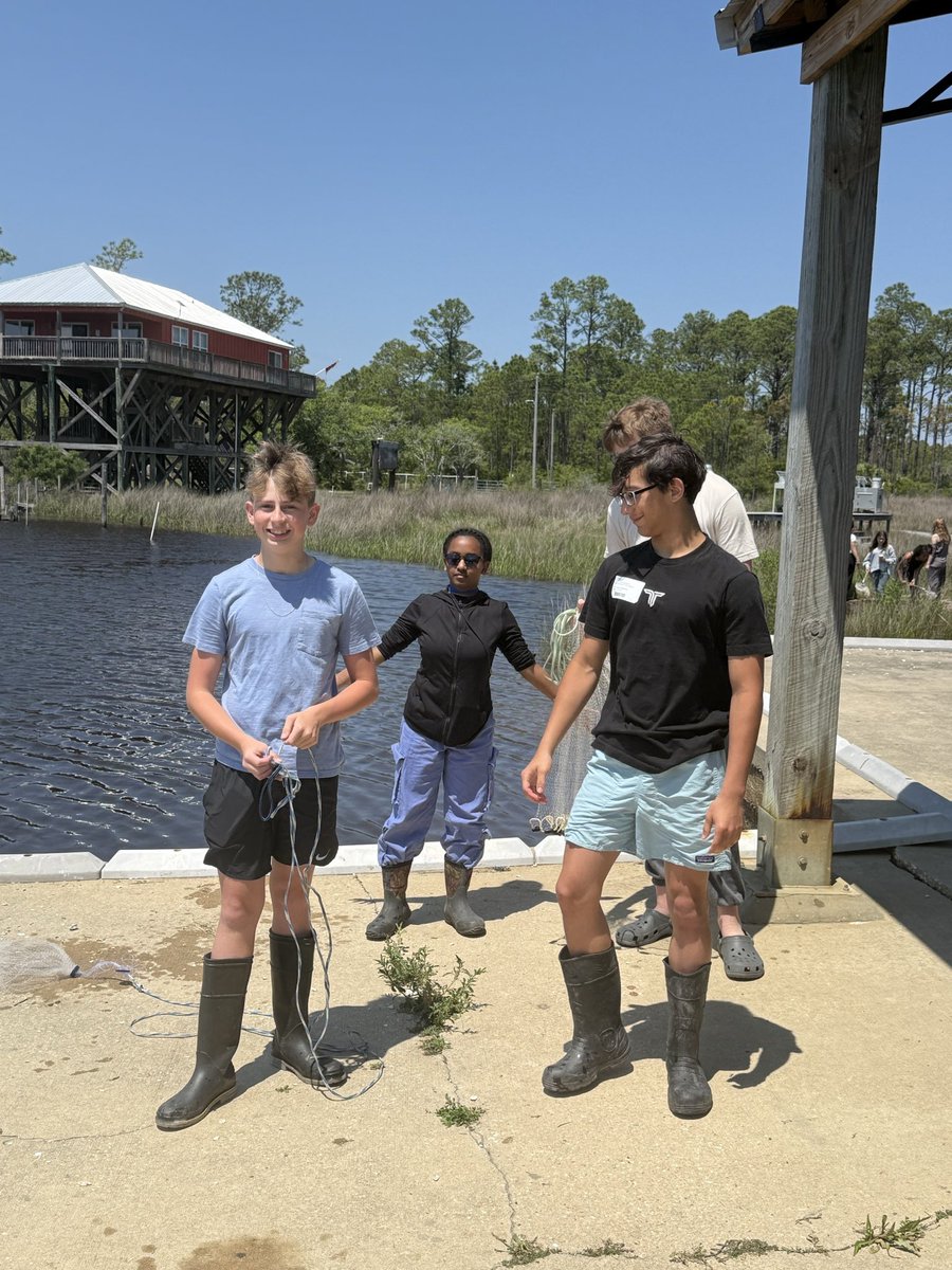 usmSTEMed's tweet photo. Managing nature is not always second nature as Ocean Springs biology students learned on a recent field trip to Grand Bay NERR with GenSea.
#GenSea #STEMjobs #blueeconomy https://t.co/Vl35enkHHN