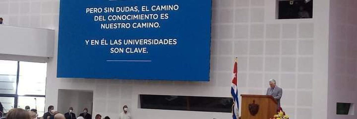 Cumple años un líder, un digno hijo de nuestro pueblo. Entrega su vida a #Cuba, a su soberanía y su desarrollo. En su ejemplo encontramos el verdadero significado de que #SomosContinuidad. Felicitaciones Presidente <a href="/DiazCanelB/">Miguel Díaz-Canel Bermúdez</a>. Un abrazo inmenso. #YoSigoAMiPresidente #UnidosXCuba