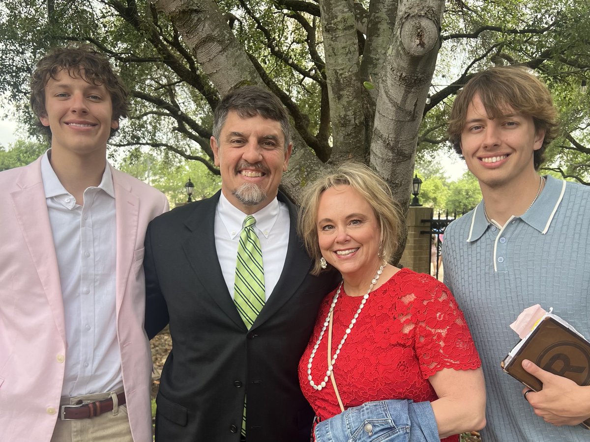 InsideTheLeague's tweet photo. #HappyEaster2025 from the Stratton family and #TeamITL. He is Risen! https://t.co/sufabqL7kg