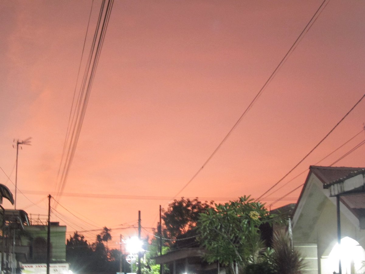 Strwbrychip tweet media