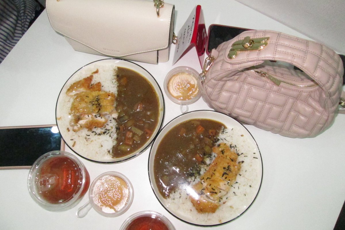 Strwbrychip tweet media