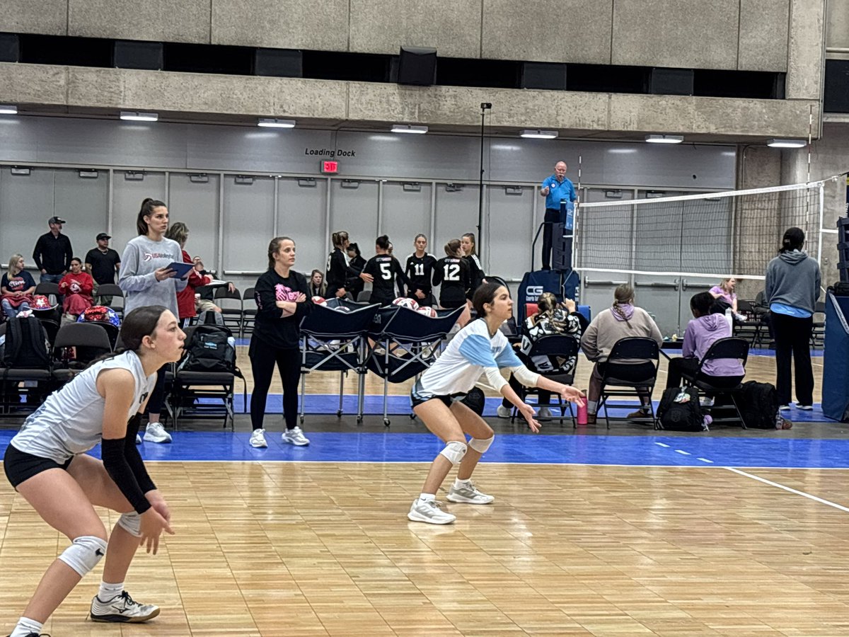 What a great time at @lonestarclassic yesterday! I was privileged to meet with 17 of my @ncsa_volleyball clients and get to watch Savannah Smith coach for GCVA Volleyball!  I was her 14/15’s club coach 15 years ago🤯So proud of her 🥰