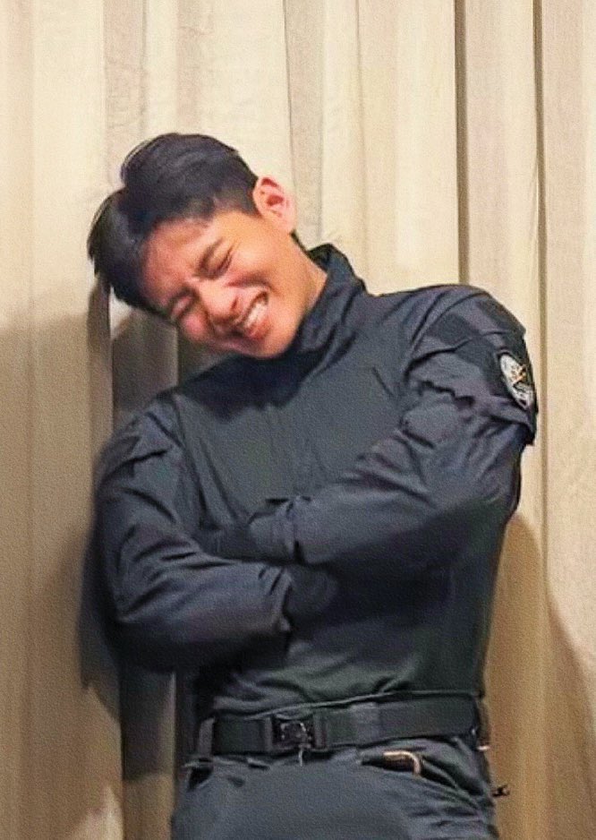 Army has an ingrained bias against Taehyung. 

This fandom sat for a whole year while a member was enlisted and said nothing. Actual military accounts were created to give dedicated updates on the member in the military. Army was rejoicing with every update, every promotion. Any