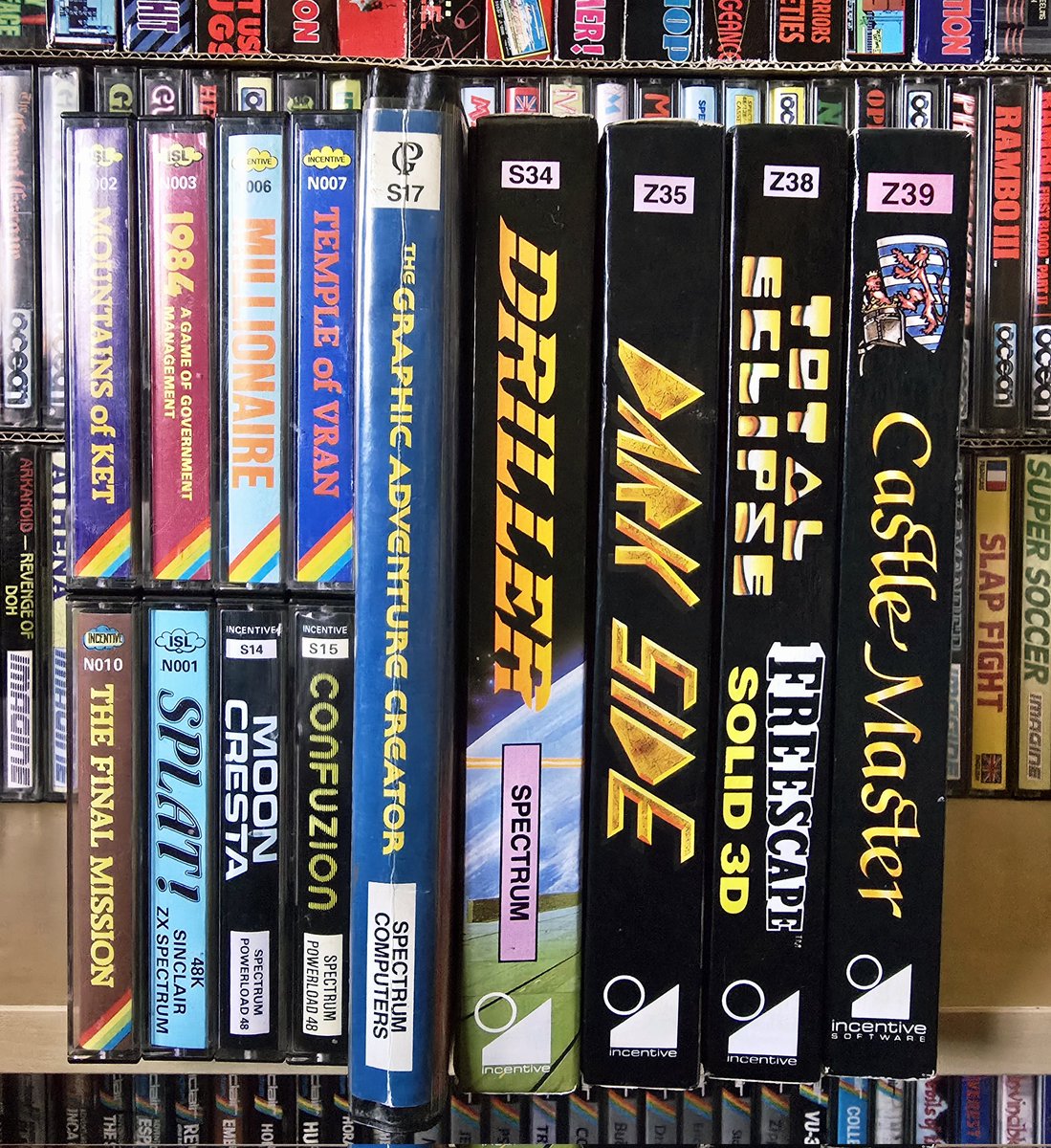 MarkRJones1970's tweet photo. As requested, here's my collection of #ZXSpectrum titles by #IncentiveSoftware.
I probably spent the most time on Splat! BITD, Moon Cresta I copied off a mate at school & I bought myself Driller as a new release one lunch time when I was working at Ocean in 1987.
#RetroGaming https://t.co/mgWrW6vCrQ