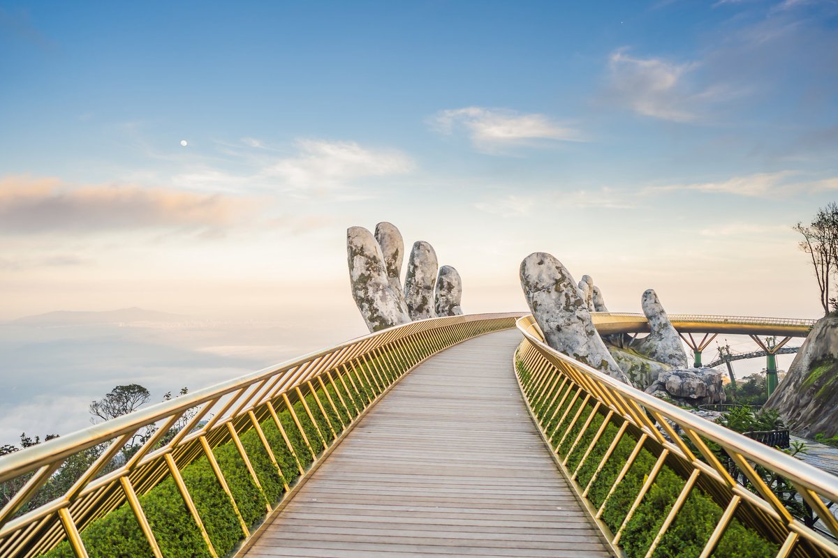HolidayBestGulf's tweet photo. 🏝️✈️ Hello #Veitnam 🇻🇳

.
.
.

🧳 #TravelDeals: https://t.co/dZLNNRQzez
🤔 #Support? Call 800 1008100

 #VietnamAdventures #ExploreVietnam #HolidayBestGulf  #VietnamTours #UAE https://t.co/7AuBQHEHNv