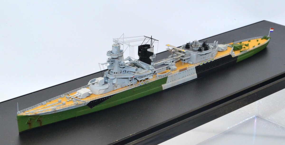 SMpiaoking's tweet photo. 1/700 HNLMS De Ruyter
ABDA Fleet
Flag of Rear Admiral Karel Doorman

デ・ロイテル
ABDA攻撃部隊
カレル・ドールマン海軍少将旗艦
#艦船模型 #デ・ロイテル https://t.co/wtSJhIFSIJ