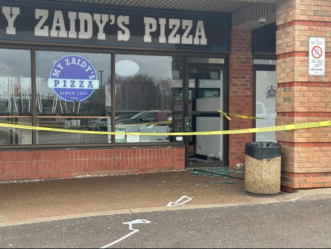 JesseBrown's tweet photo. Someone smashed the windows of three Jewish-owned businesses in Toronto on Friday night. https://t.co/SJiKzu6qAA