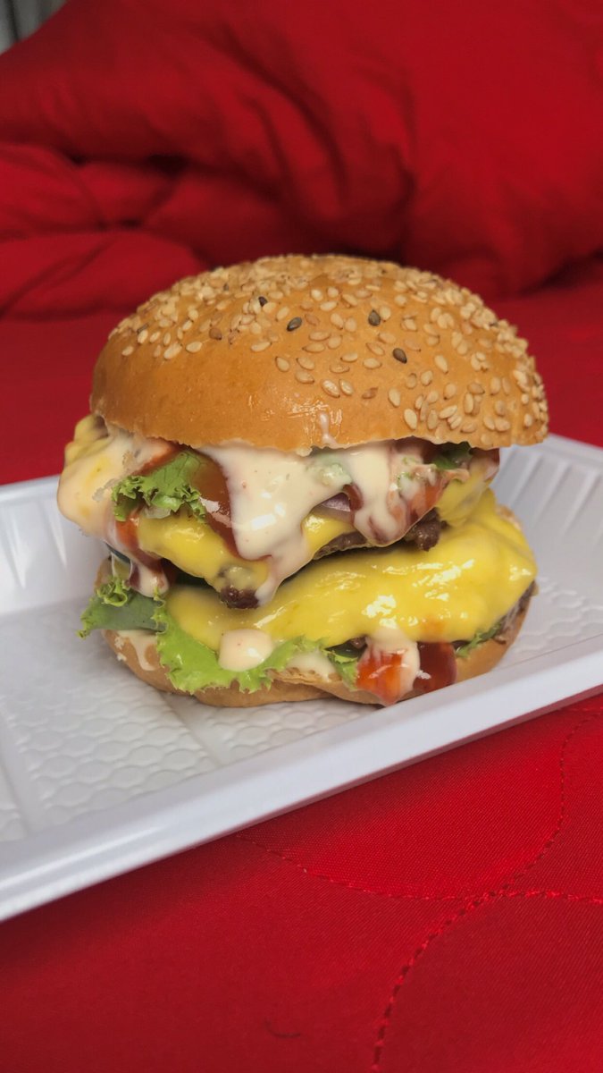 antyburger_'s tweet photo. Available now! 
1st frame-4000
2nd frame-5000
3rd frame-7000
4th frame-3000/6000
📍Wuse zone2, Abuja
Kindly retweet please 🙏 https://t.co/nM10V7NxWU