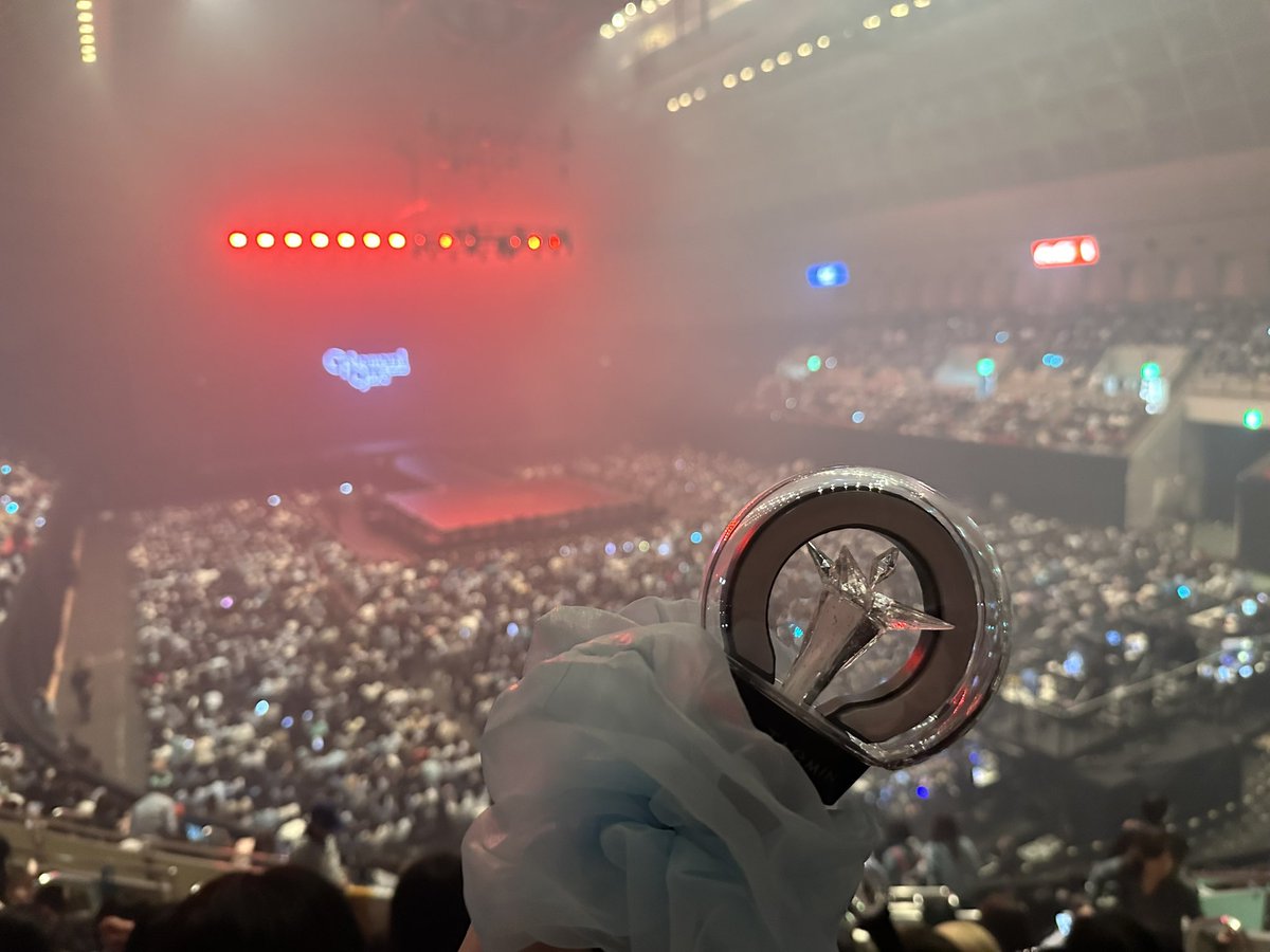 shinee_oneus's tweet photo. 昨日と今日にテミンちゃんのLIVEへ行ってきました🥰💓
もう凄すぎた♡‼️
普通のLIVEじゃない😭😭💕
テミンちゃんはもう神の領域まで到達していると思う( ˊᵕˋ )💭💓
とにかく凄すぎた❣️❣️

#TAEMIN_WORLD_TOUR 
#TAEMIN 
#テミン https://t.co/KdYgdQ453N