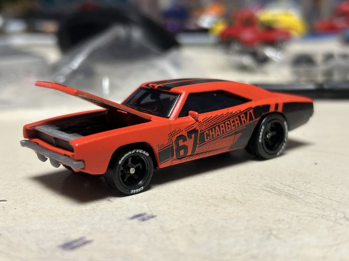 porschegmbh's tweet photo. #マジョレット  #DODGE  #chargerRT
 ボンネットが開く良キャストなのでレタードにしました👍 https://t.co/6nuCgaOE4P