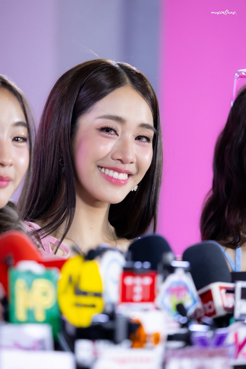 เค้าสวยมากกก สวยตาแตกกก 😳
  
#Sofyx4EVE
#Mind4EVE