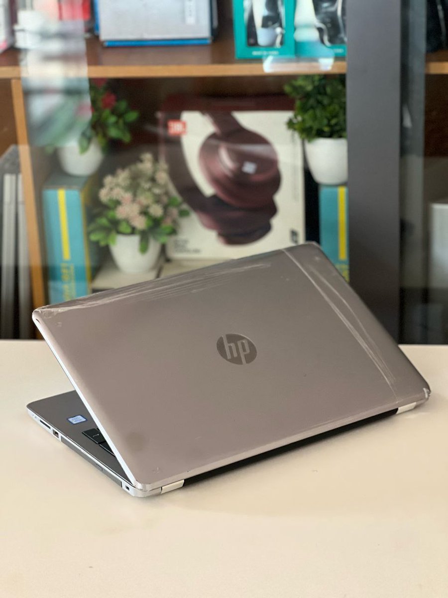PussinB545's tweet photo. HP 250 G6 Notebook – Garantie incluse

Processeur : Intel Core i5-7200U (2.50GHz à 3.10GHz)
RAM 8 Go
SSD 256 Go
Écran 15 pouces
Graphiques Intel HD 620
3 ports USB, HDMI, RJ45
Wi-Fi et Bluetooth intégrés
Clavier : Alphanumérique
Autonomie : 4 h
État : Très propre
Prix : 135 000 F https://t.co/ADBBfraBJy