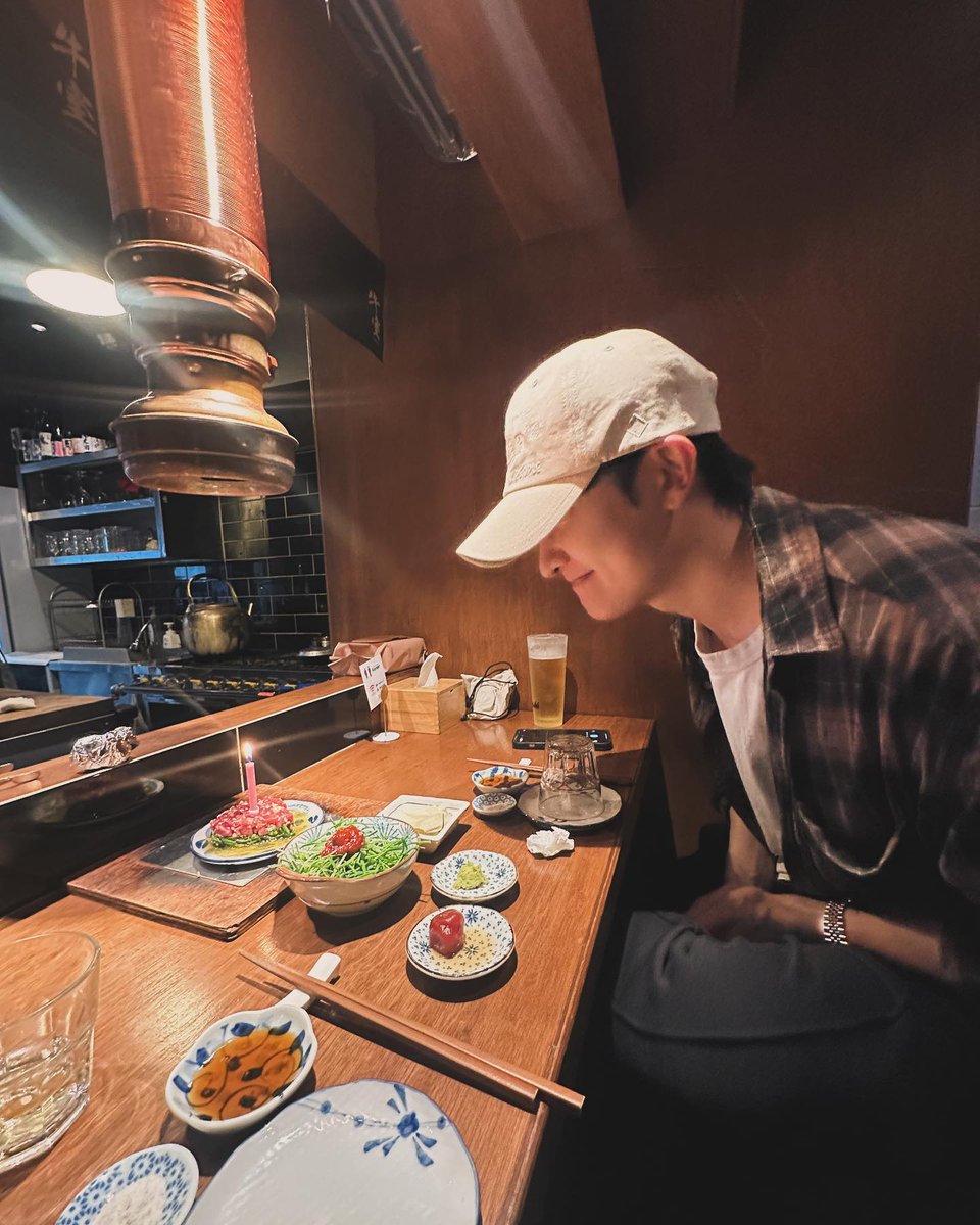 zhoumi instagram update