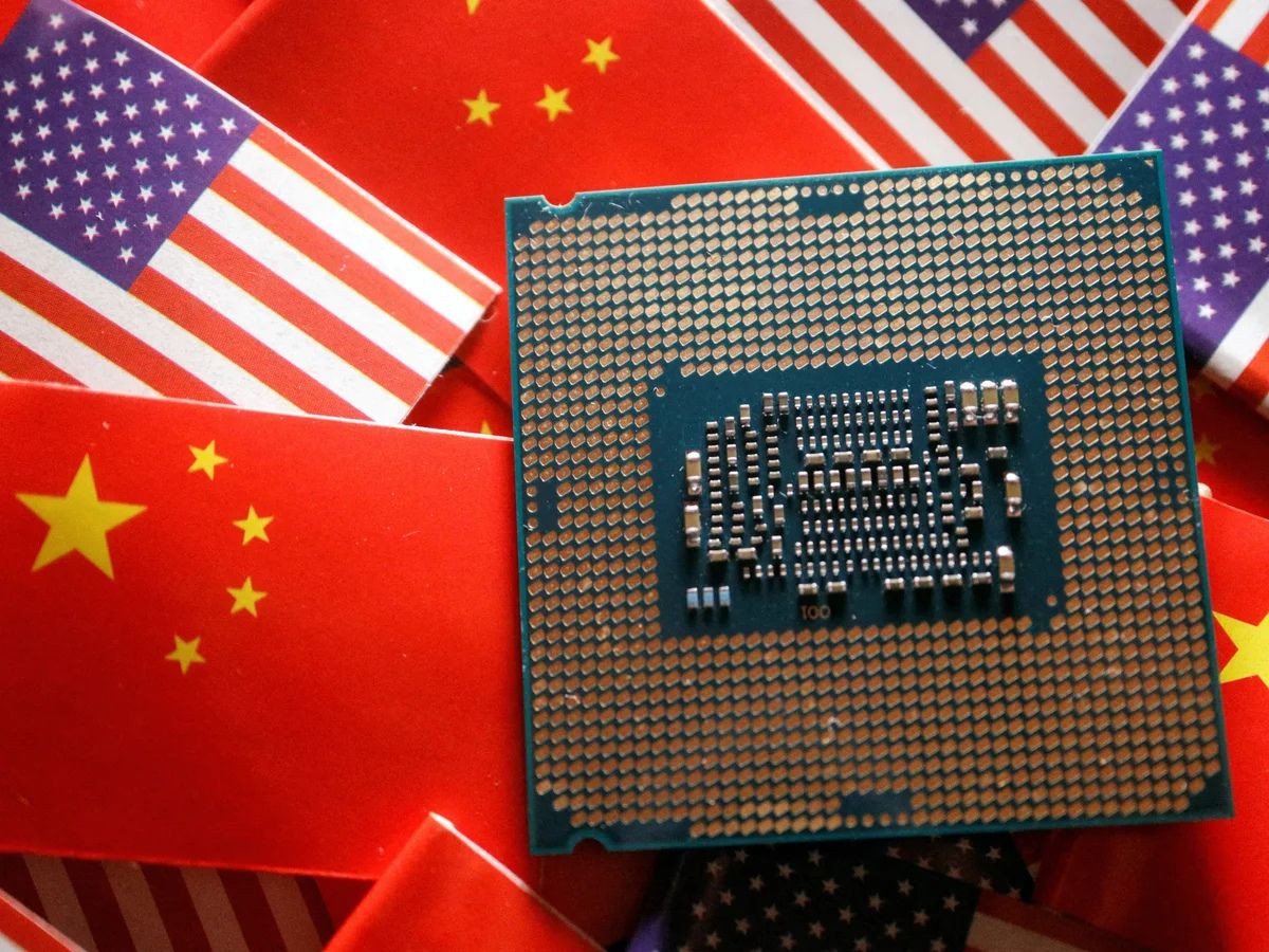 vinayp10's tweet photo. China depends on this Japanese giant for survival.

America wants it neutralized.

Now Tokyo Electron influences the:

• $14B chip equipment market
• 43% of revenue from China
• Future of global computing

The untold story of Japan's silent tech superpower 🧵: https://t.co/97vAj2W1ZD