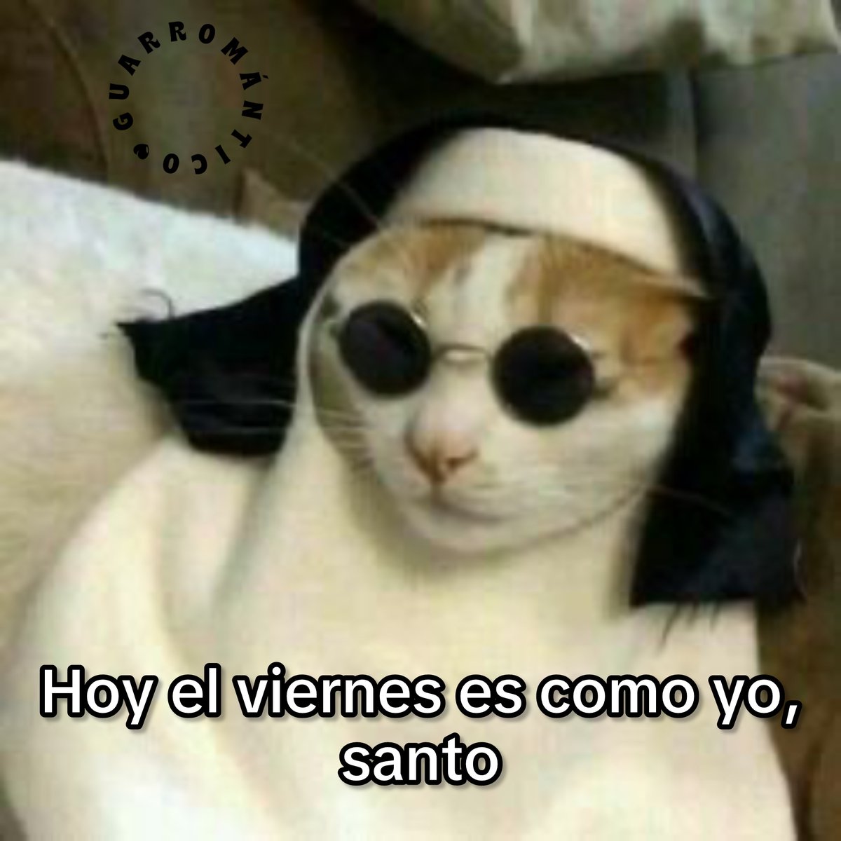 Ahí humildemente.